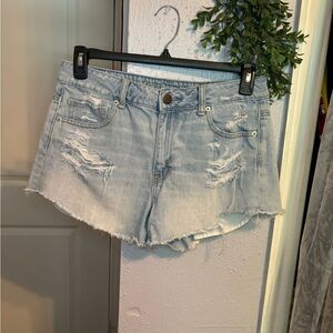 American Eagle | Light Denim Shorts | Size 10